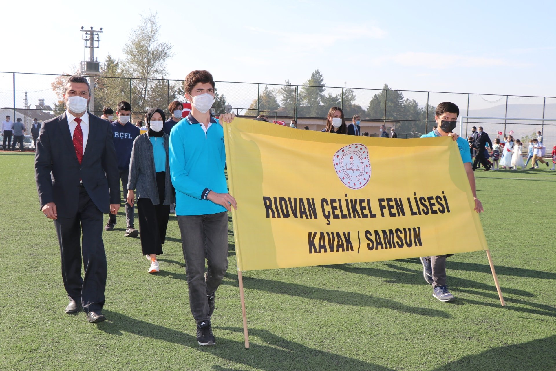 KAVAK'TA ÇOŞKULU KUTLAMA
